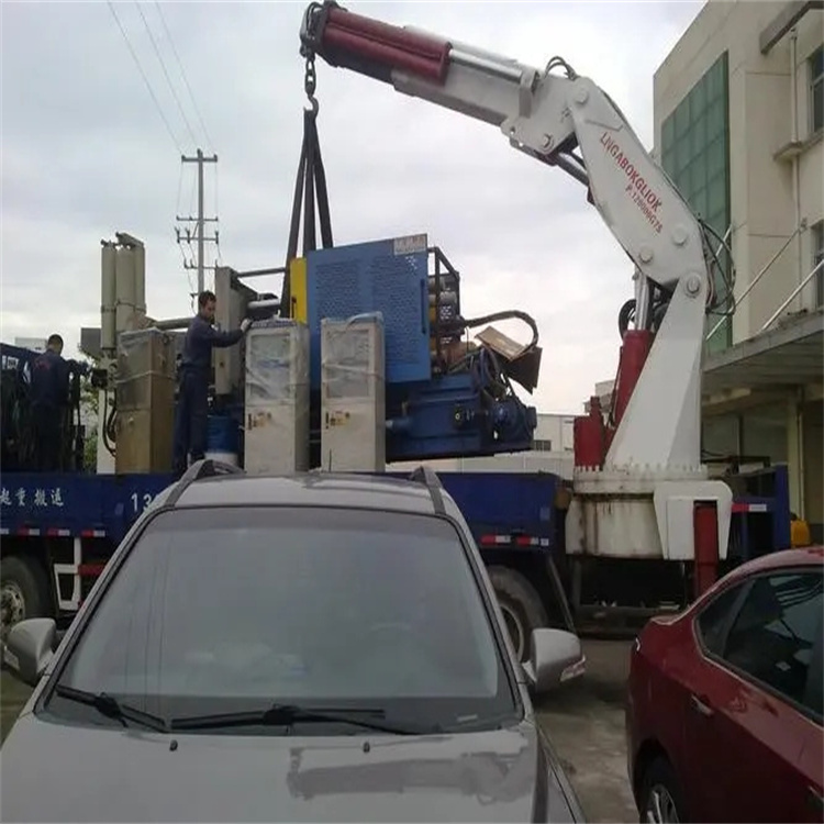 万城镇吊车救援小汽车怎么吊